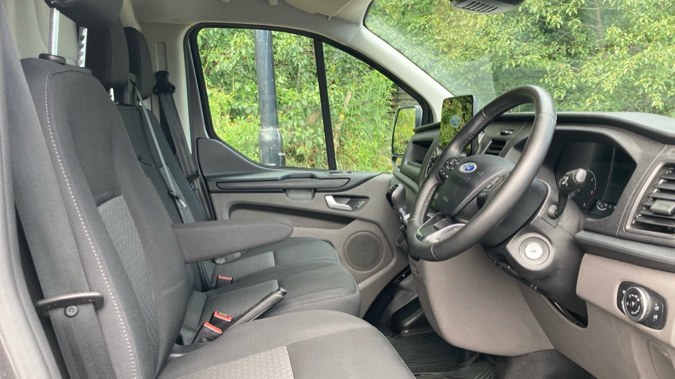 Ford Transit Custom 280 L1 Diesel Fwd 2.0 EcoBlue 130ps Low Roof Trend Van - Image 7