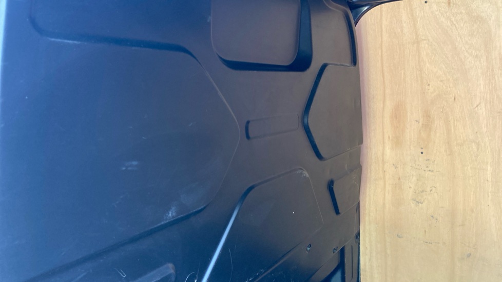 Ford Transit Custom 280 L1 Diesel Fwd 2.0 EcoBlue 130ps Low Roof Trend Van - Image 18