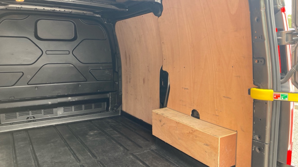 Ford Transit Custom 280 L1 Diesel Fwd 2.0 EcoBlue 130ps Low Roof Trend Van - Image 24