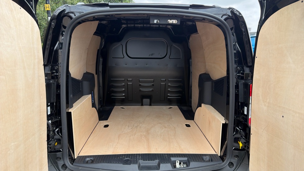 Ford Transit Courier Diesel 1.5 EcoBlue Active Van - Image 12