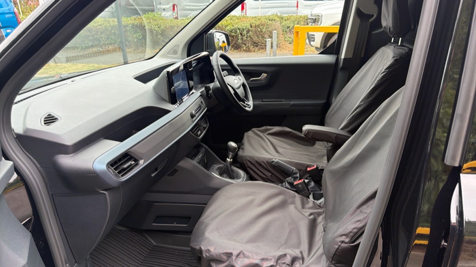 Ford Transit Courier Diesel 1.5 EcoBlue Active Van - Image 13