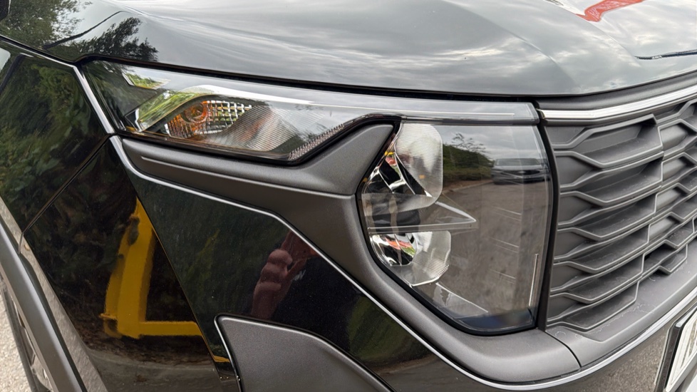 Ford Transit Courier Diesel 1.5 EcoBlue Active Van - Image 34