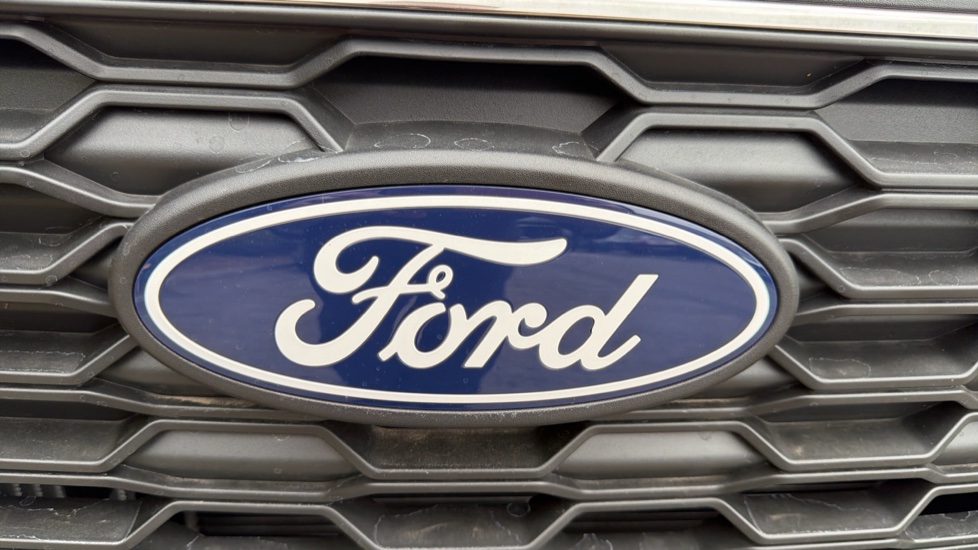 Ford Transit Courier Diesel 1.5 EcoBlue Active Van - Image 35