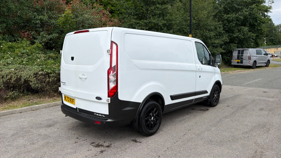 Ford Transit Custom 300 L1 Diesel Fwd 2.0 EcoBlue 130ps Low Roof Trail Van - Image 10