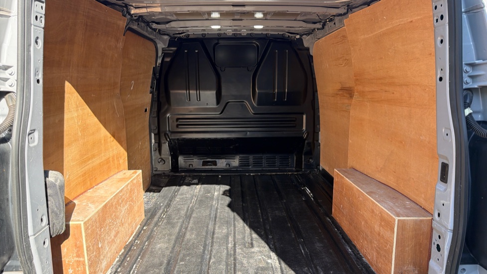 Ford Transit Custom E-320 L1 Rwd 100kW 65kWh H1 Van Limited Auto - Image 3