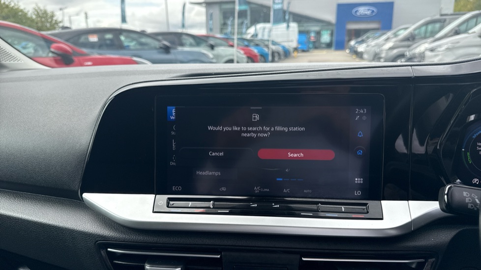 Ford Transit Connect 250 L2 Petrol 1.5 EcoBoost PHEV 150 Trend Van Auto - Image 15