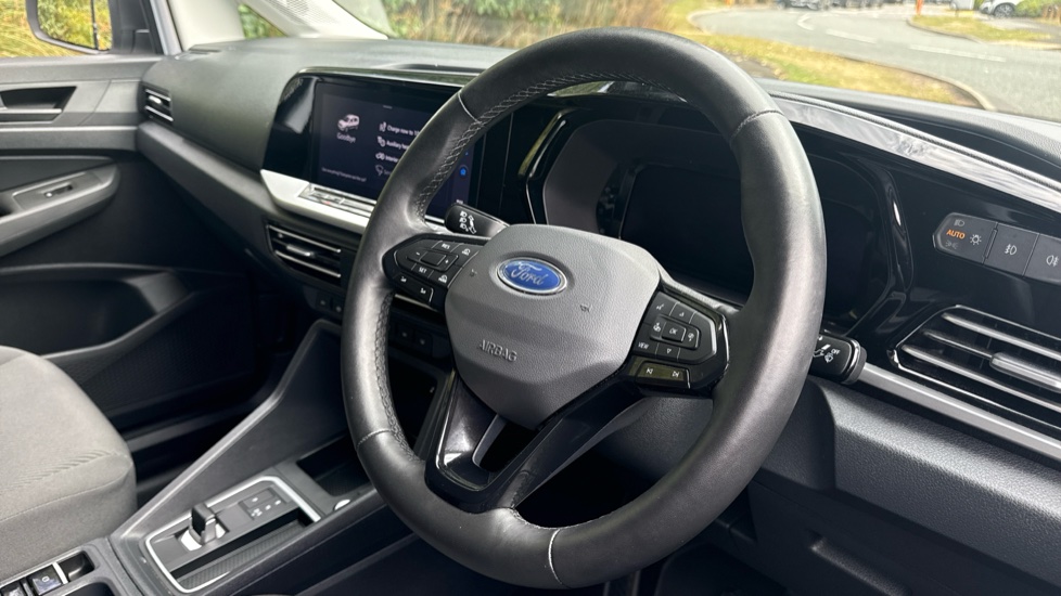 Ford Transit Connect 250 L2 Petrol 1.5 EcoBoost PHEV 150 Trend Van Auto - Image 16