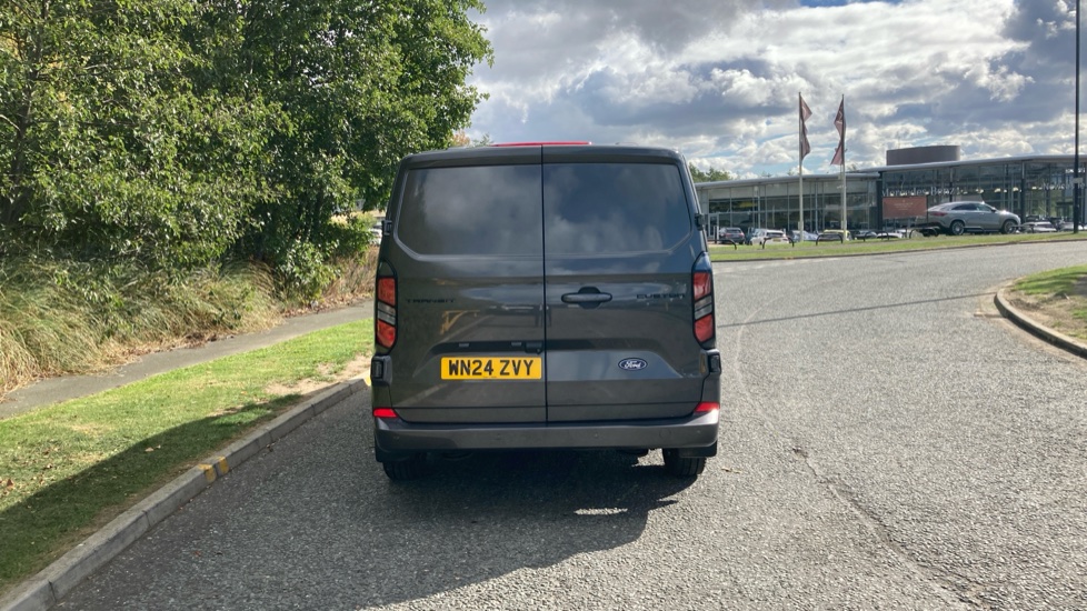 Ford Transit Custom 300 L1 Diesel Fwd 2.0 EcoBlue 136ps H1 Van Limited - Image 11