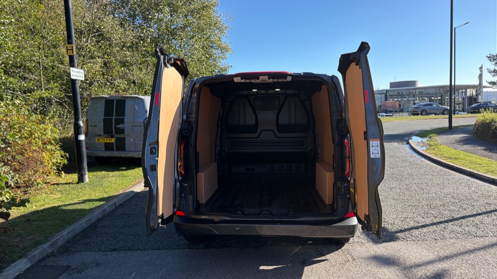 Ford Transit Custom E-320 L1 Rwd 100kW 65kWh H1 Van Limited Auto - Image 3
