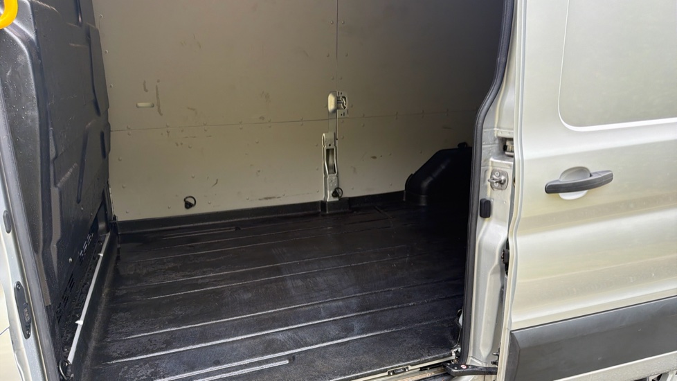 Ford Transit 350 L3 Diesel Fwd 2.0 EcoBlue 165ps H2 Limited Van Auto [Nav] - Image 5