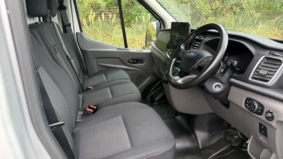 Ford Transit 350 L3 Diesel Fwd 2.0 EcoBlue 165ps H2 Limited Van Auto [Nav] - Image 6