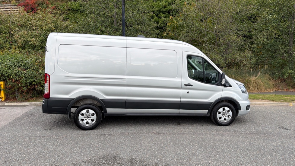 Ford Transit 350 L3 Diesel Fwd 2.0 EcoBlue 165ps H2 Limited Van Auto [Nav] - Image 9