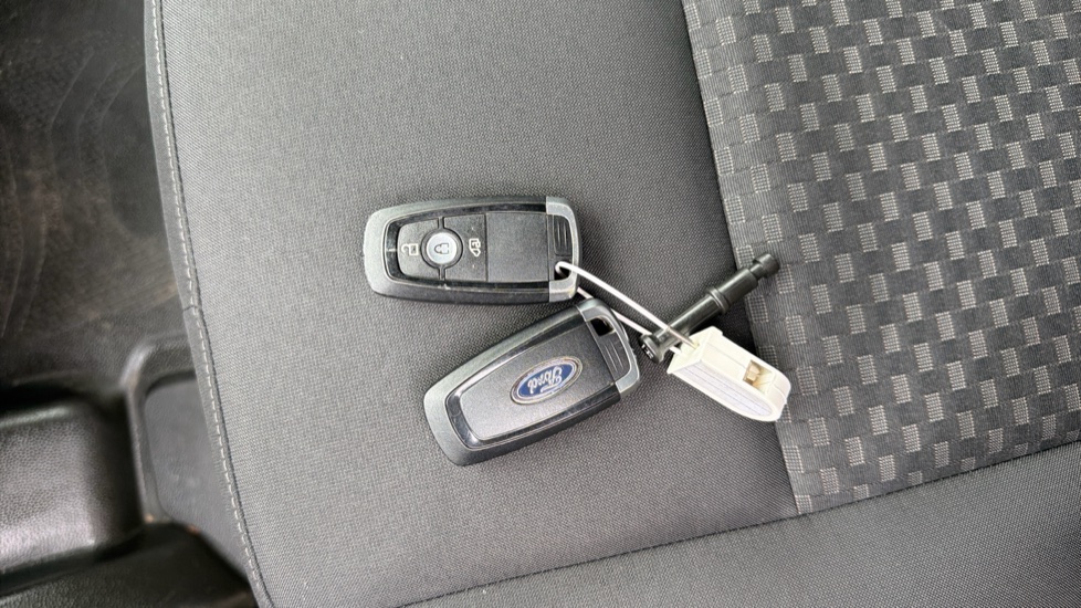 Ford Transit 350 L3 Diesel Fwd 2.0 EcoBlue 165ps H2 Limited Van Auto [Nav] - Image 20
