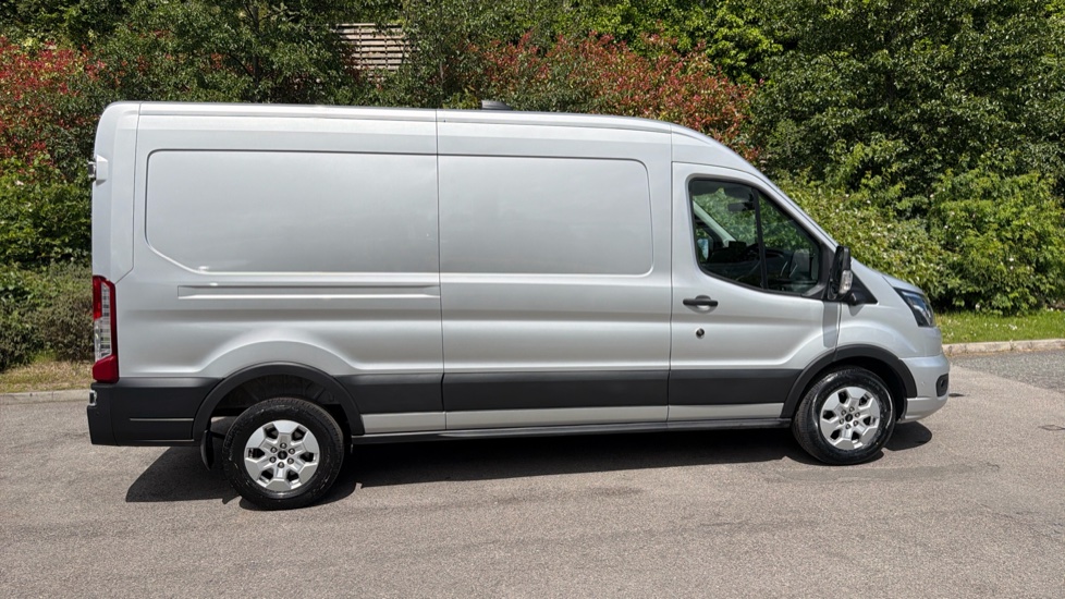 Ford Transit 350 L3 Diesel Fwd 2.0 EcoBlue 165ps H2 Limited Van Auto [Nav] - Image 9