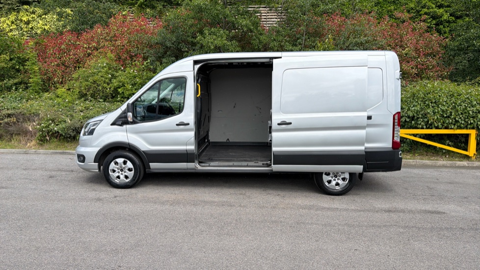 Ford Transit 350 L3 Diesel Fwd 2.0 EcoBlue 165ps H2 Limited Van Auto [Nav] - Image 31