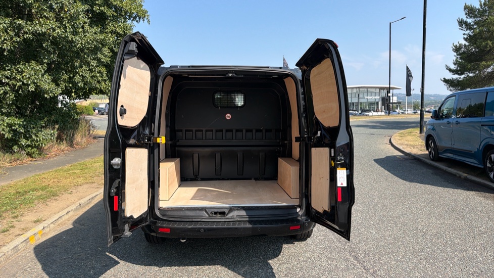 Ford Transit Custom 320 L1 Diesel Fwd 2.0 EcoBlue 170ps Low Roof D/Cab Limited Van Auto - Image 3