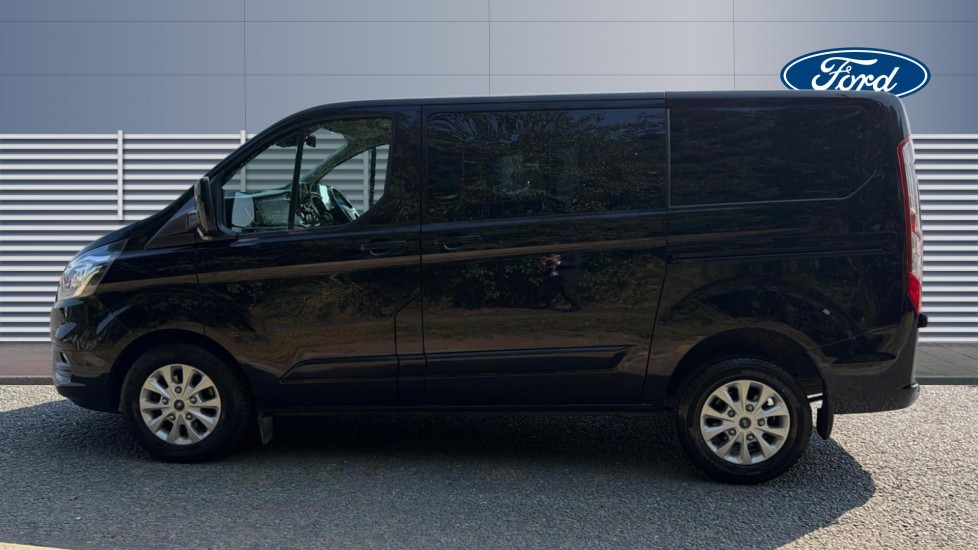 Ford Transit Custom 320 L1 Diesel Fwd 2.0 EcoBlue 170ps Low Roof D/Cab Limited Van Auto - Image 4