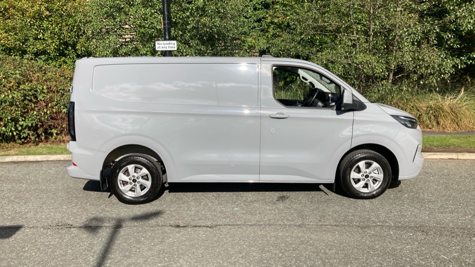 Ford Transit Custom 280 L1 Diesel Fwd 2.0 EcoBlue 136ps H1 Van Limited - Image 9
