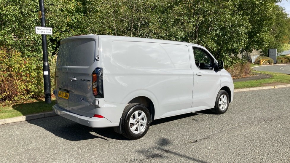 Ford Transit Custom 280 L1 Diesel Fwd 2.0 EcoBlue 136ps H1 Van Limited - Image 10