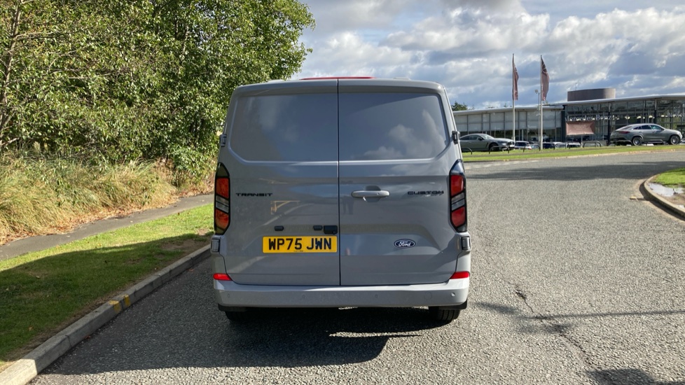 Ford Transit Custom 280 L1 Diesel Fwd 2.0 EcoBlue 136ps H1 Van Limited - Image 11