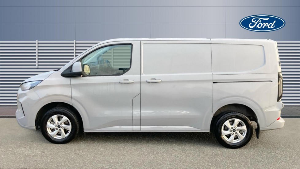 Ford Transit Custom 280 L1 Diesel Fwd 2.0 EcoBlue 136ps H1 Van Limited - Image 4