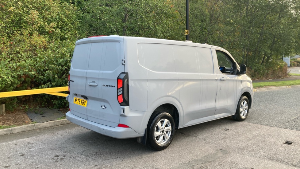 Ford Transit Custom 280 L1 Diesel Fwd 2.0 EcoBlue 136ps H1 Van Limited - Image 10