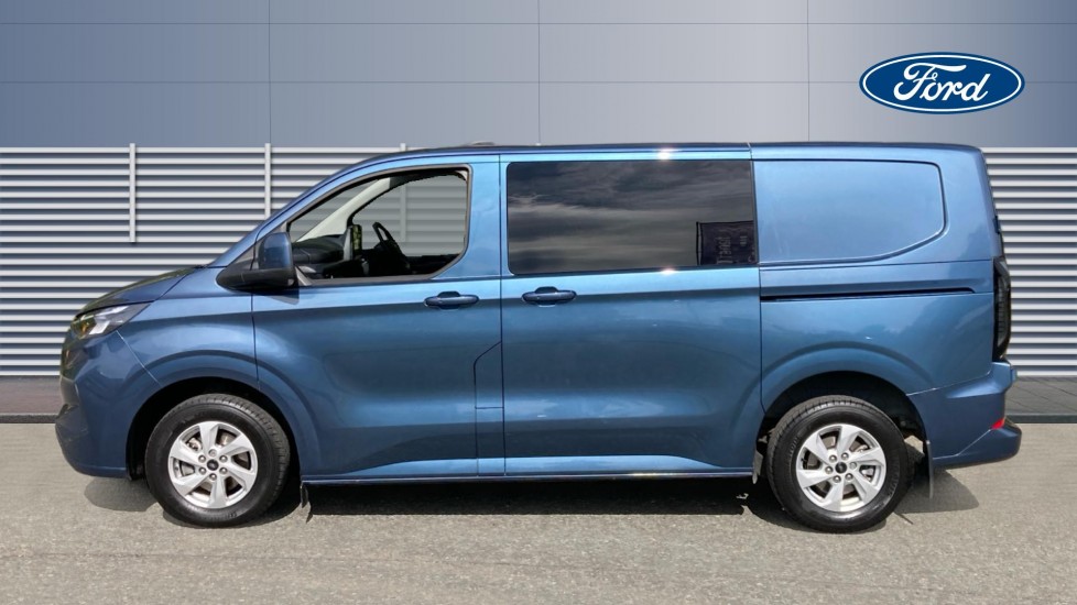 Ford Transit Custom 320 L1 Diesel Fwd 2.0 EcoBlue 136ps H1 Double Cab Van Limited Auto - Image 4