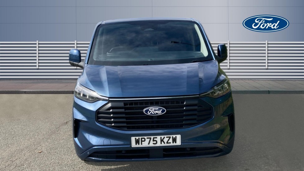 Ford Transit Custom 320 L1 Diesel Fwd 2.0 EcoBlue 136ps H1 Double Cab Van Limited Auto - Image 8