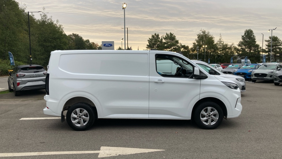 Ford Transit Custom 280 L1 Diesel Fwd 2.0 EcoBlue 136ps H1 Van Limited - Image 9