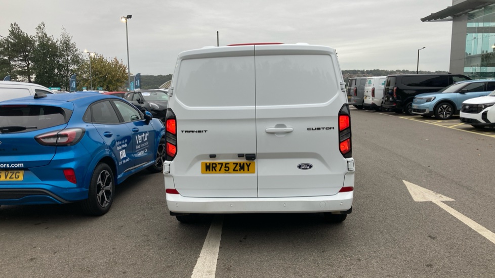 Ford Transit Custom 280 L1 Diesel Fwd 2.0 EcoBlue 136ps H1 Van Limited - Image 11