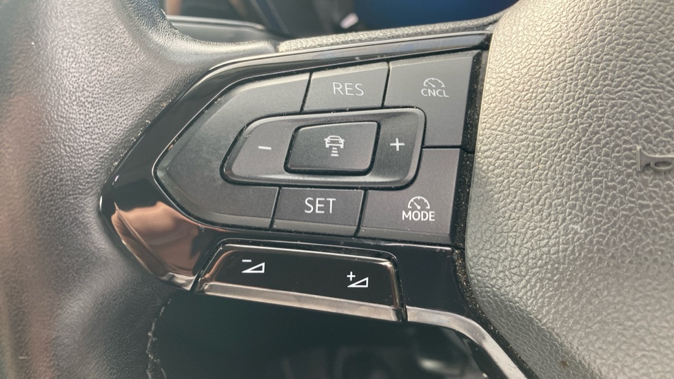 Ford Transit Connect 250 L2 Petrol 1.5 EcoBoost PHEV 150 Limited Van Auto - Image 23