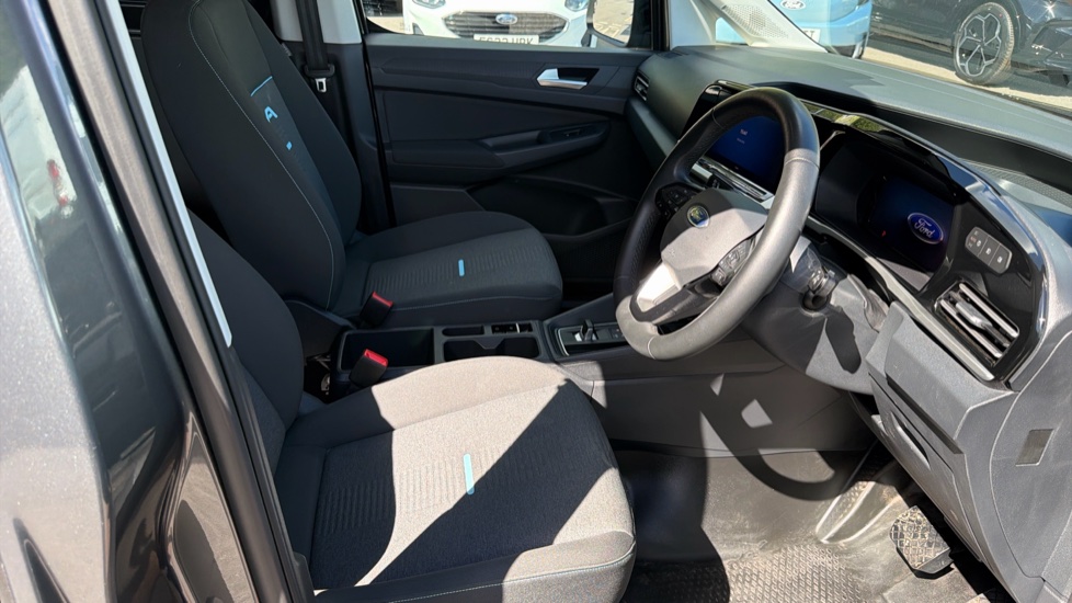 Ford Transit Connect 250 L2 Petrol 1.5 EcoBoost PHEV 150 Active FlexCab Van Auto - Image 6