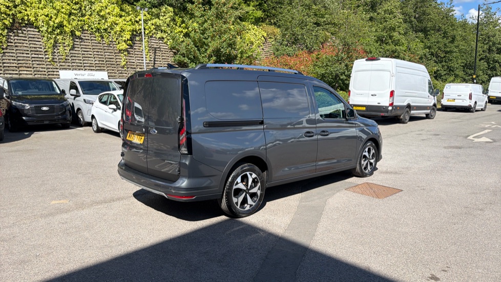 Ford Transit Connect 250 L2 Petrol 1.5 EcoBoost PHEV 150 Active FlexCab Van Auto - Image 10