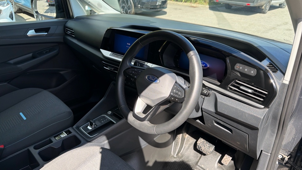 Ford Transit Connect 250 L2 Petrol 1.5 EcoBoost PHEV 150 Active FlexCab Van Auto - Image 16