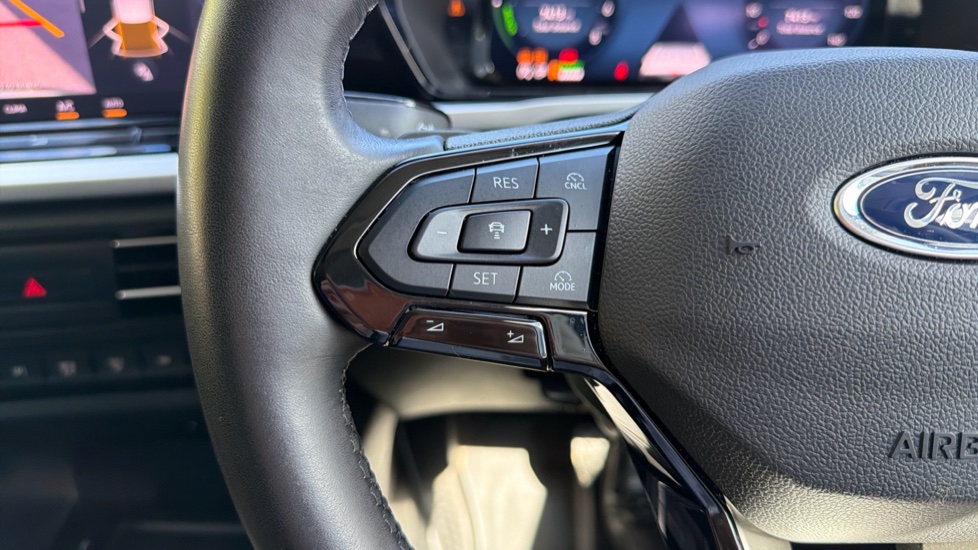 Ford Transit Connect 250 L2 Petrol 1.5 EcoBoost PHEV 150 Active FlexCab Van Auto - Image 27