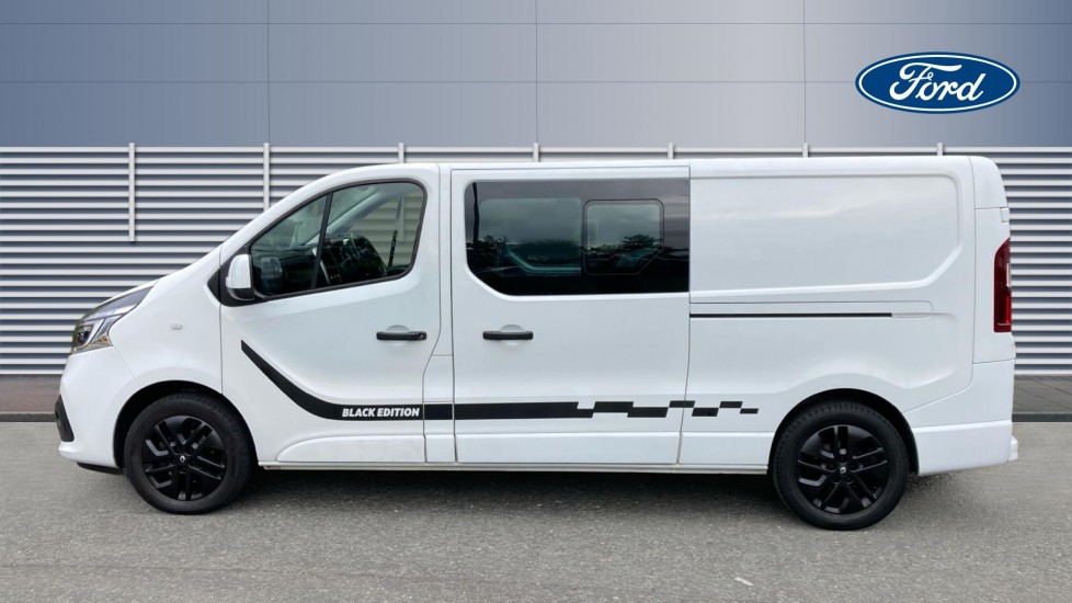 Renault Trafic Lwb Special Edition LL30 ENERGY dCi 145 Black Edition Crew Van - Image 4