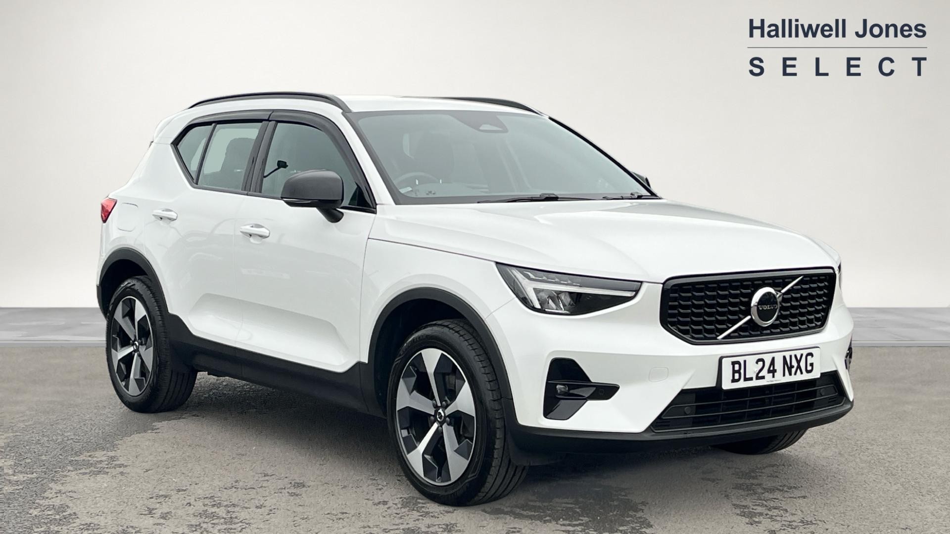 2024 Volvo XC40