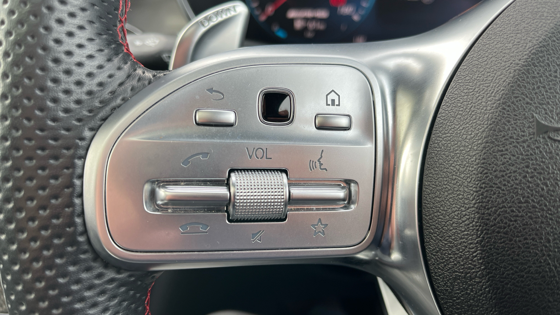 Used Mercedes-Benz GLC 3.0 GLC43 V6 AMG (Premium Plus) Coupe G-Tronic+ 4MATIC Euro 6 (s/s) 5dr - Image 17