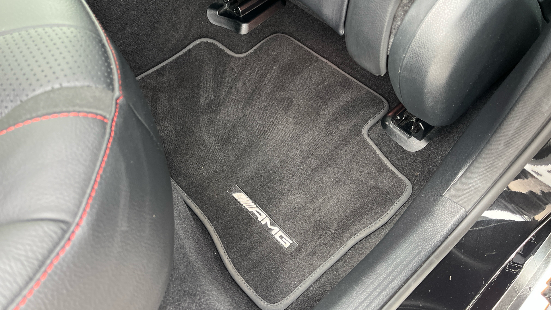 Used Mercedes-Benz GLC 3.0 GLC43 V6 AMG (Premium Plus) Coupe G-Tronic+ 4MATIC Euro 6 (s/s) 5dr - Image 24