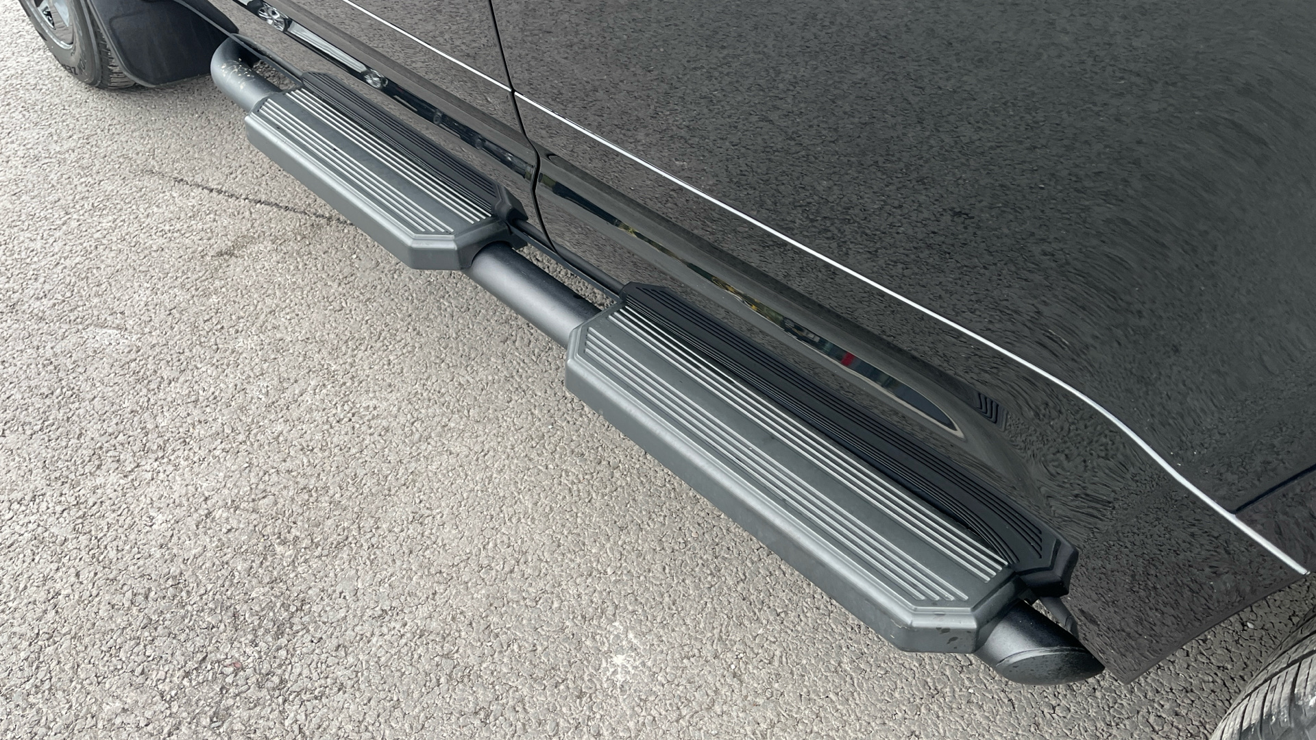 Used Land Rover Defender 110 2.0 P300 X-Dynamic SE Auto 4WD Euro 6 (s/s) 5dr - Image 47