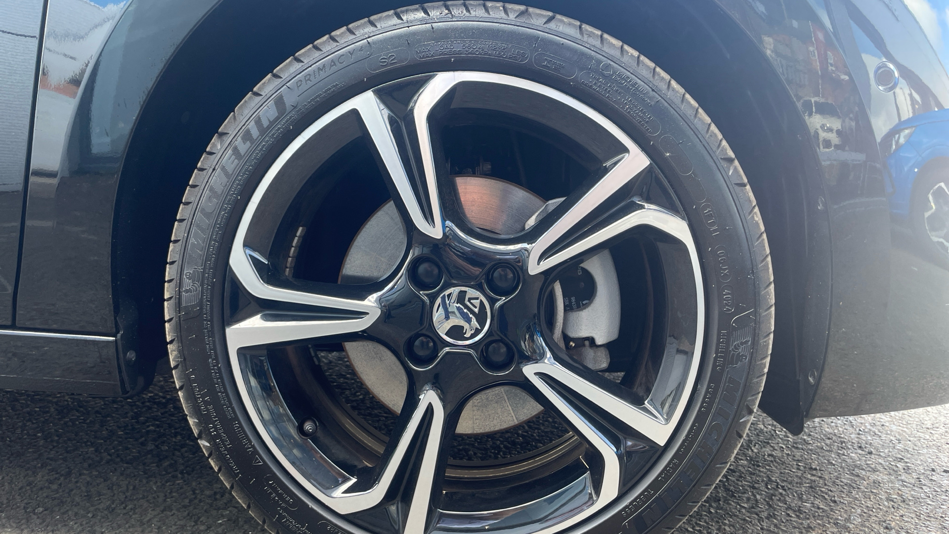 car image