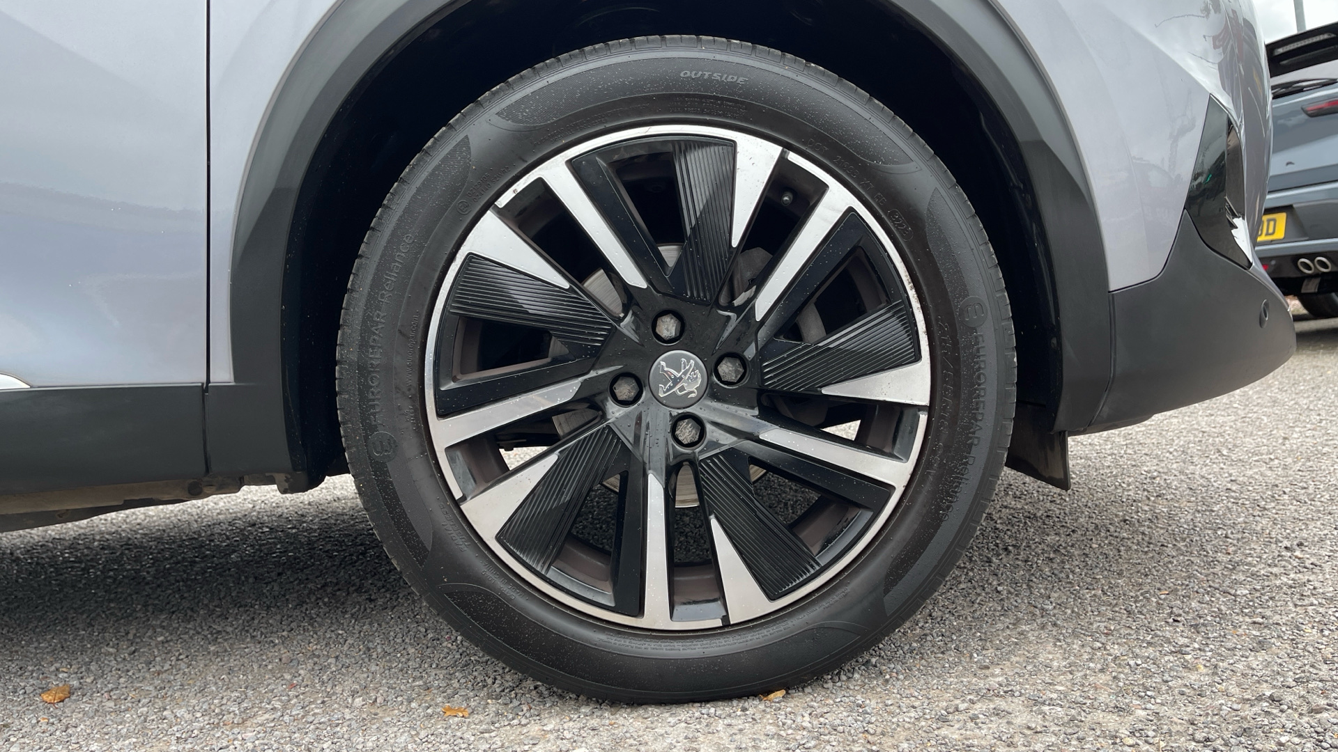 car image