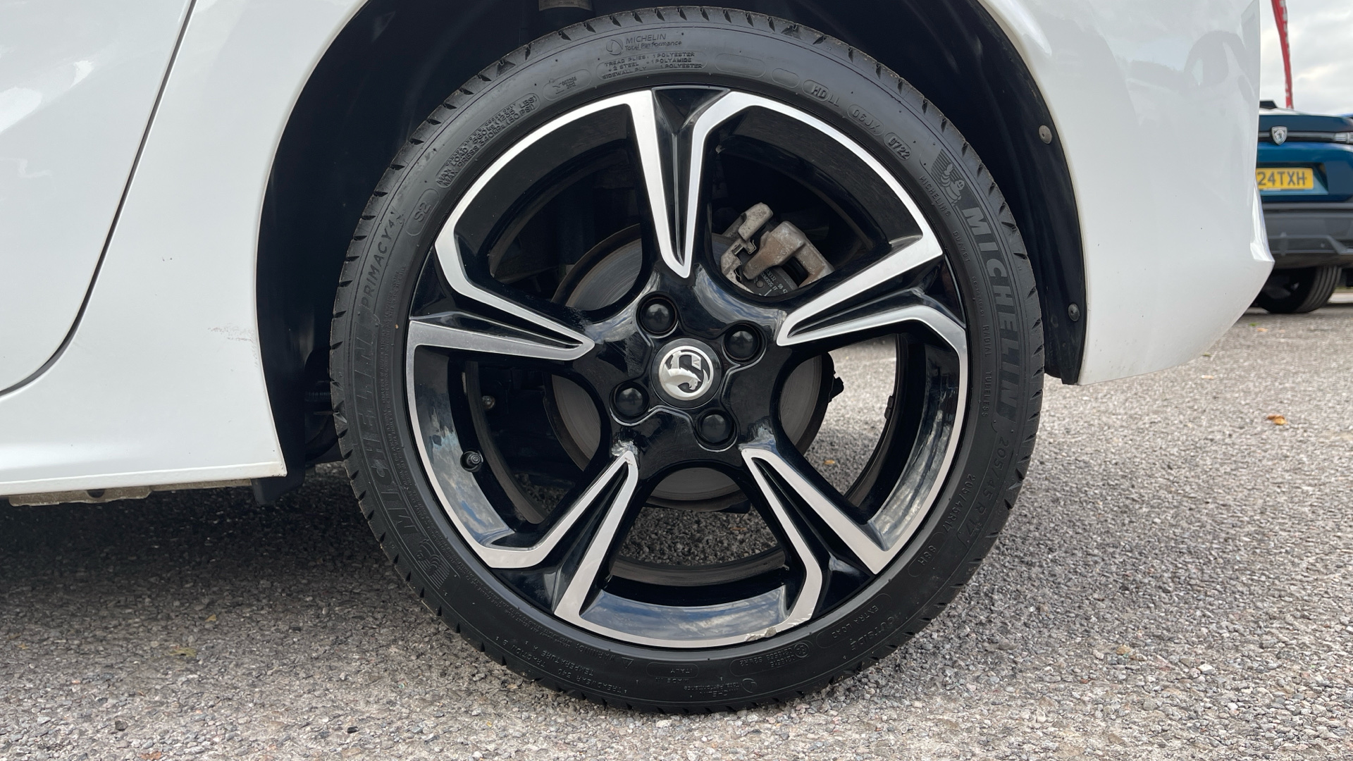car image