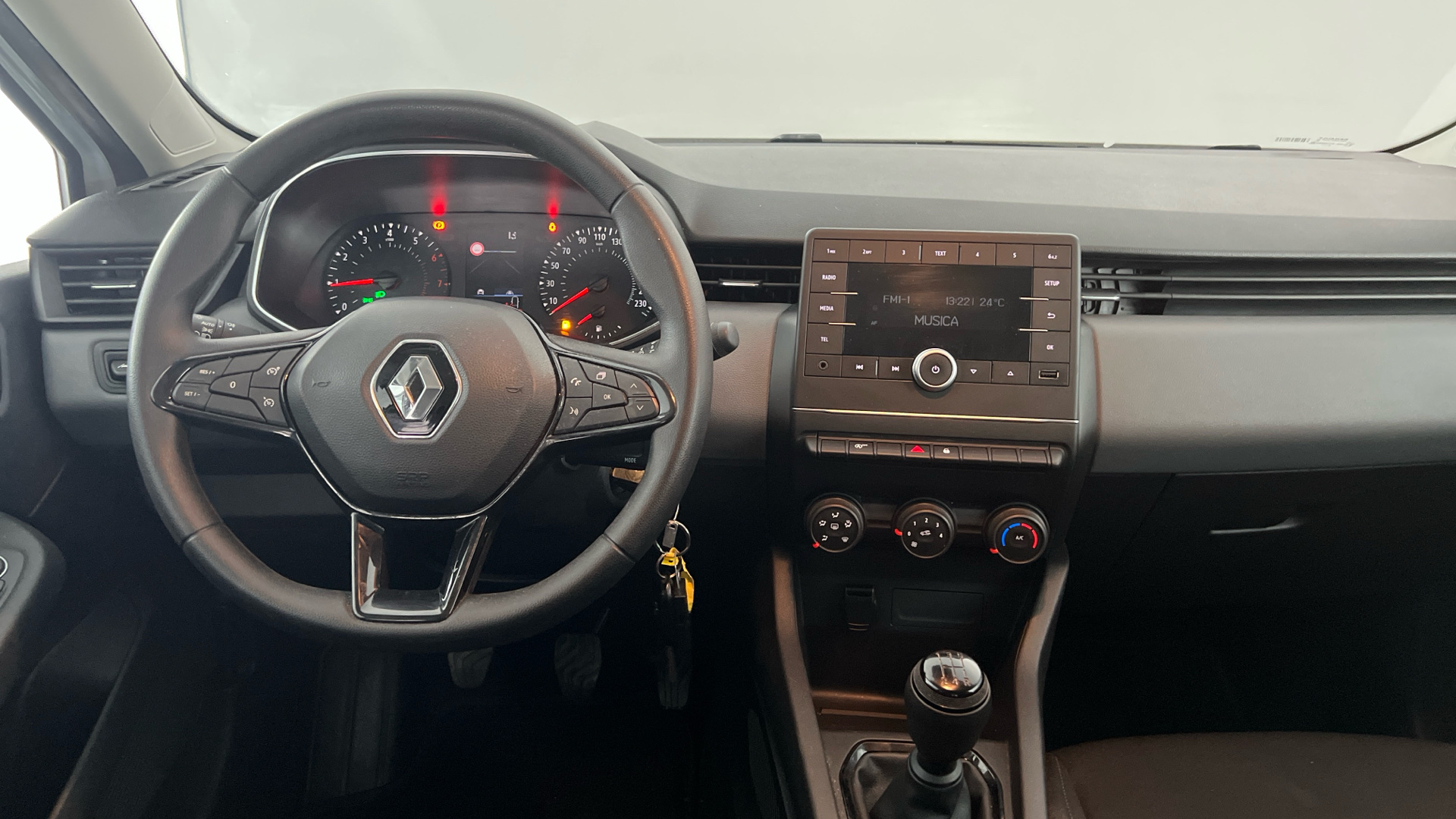 Renault Clio - 10
