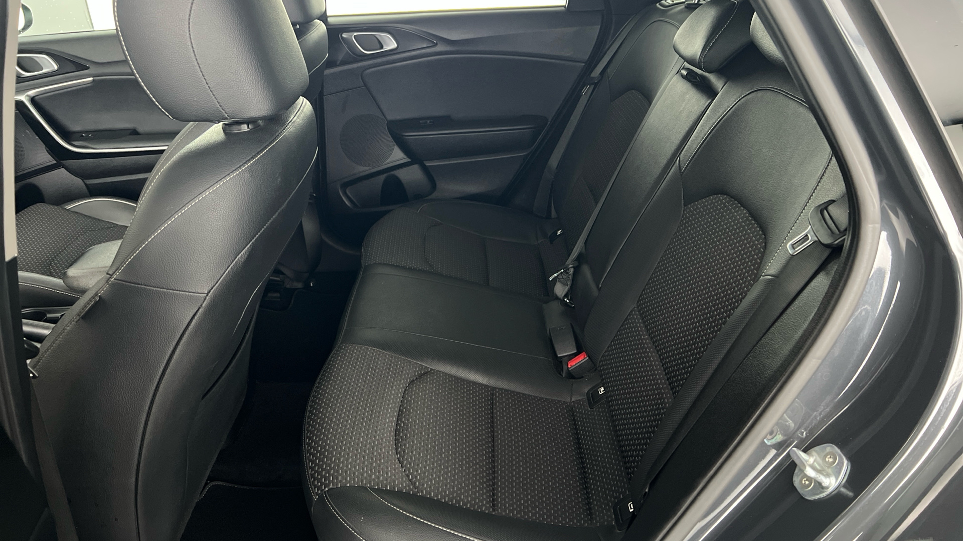 Kia Ceed Tourer - 12