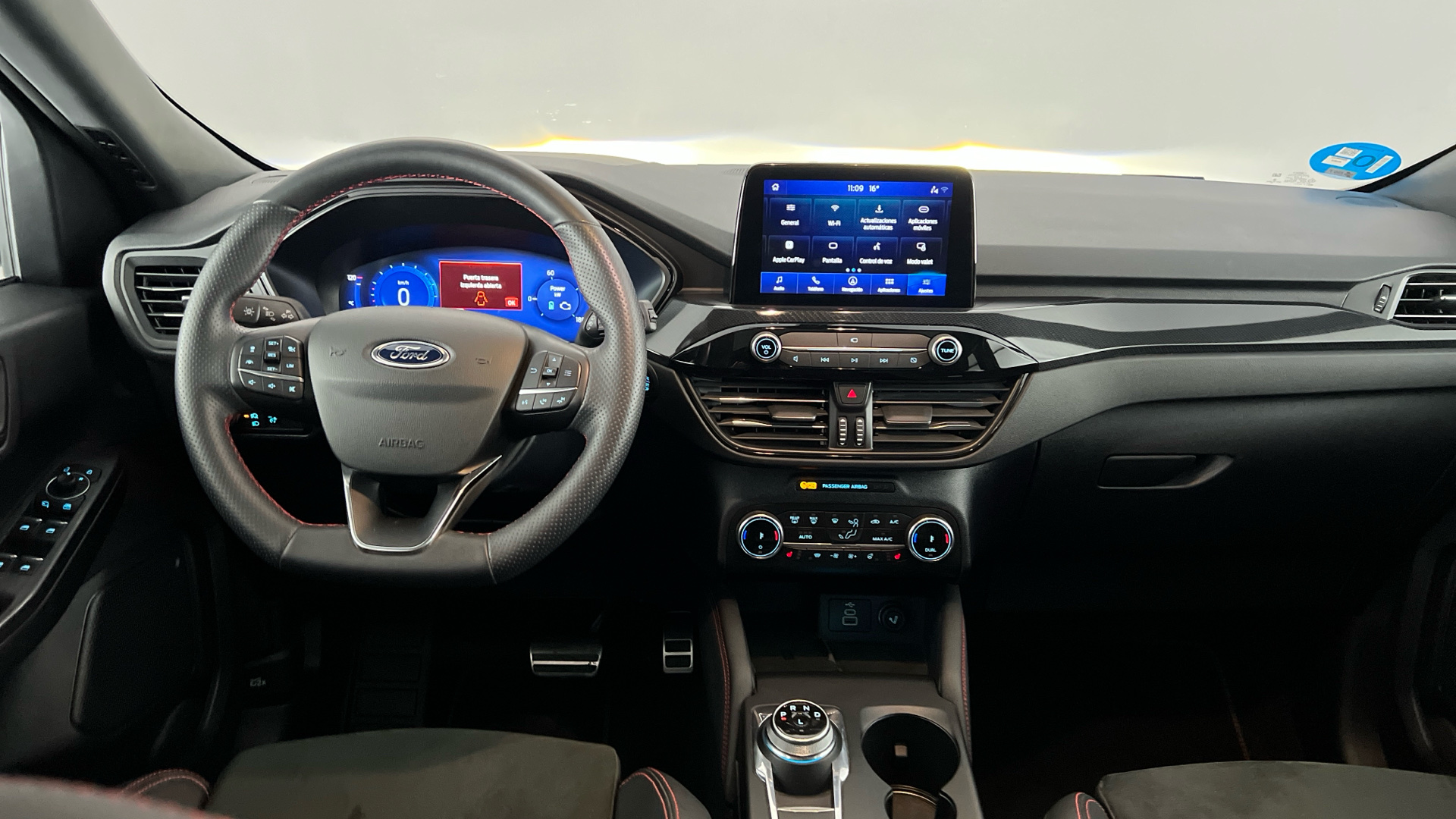 Ford Kuga - 10