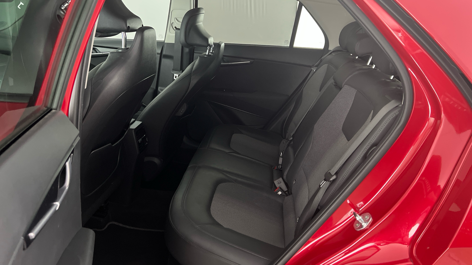 Kia Niro - 12
