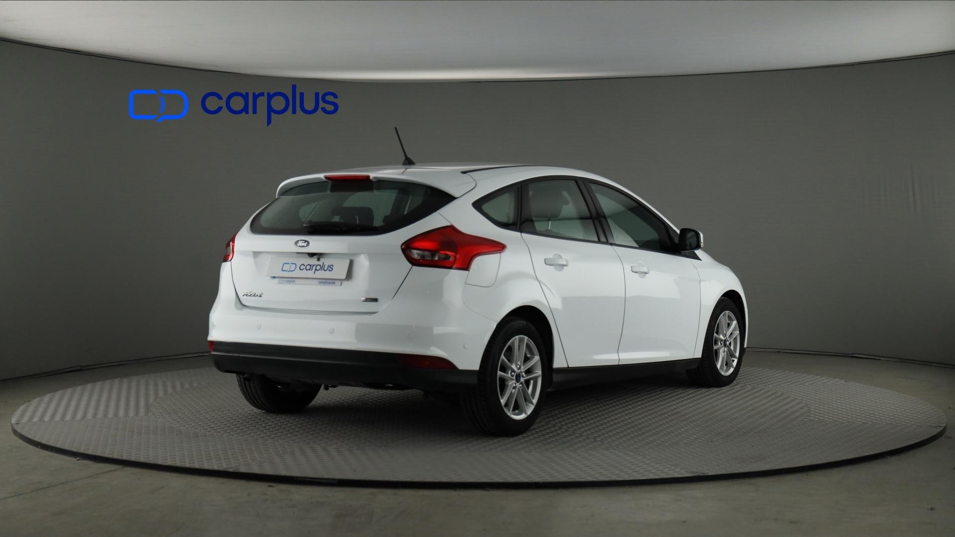 Ford Focus - 8