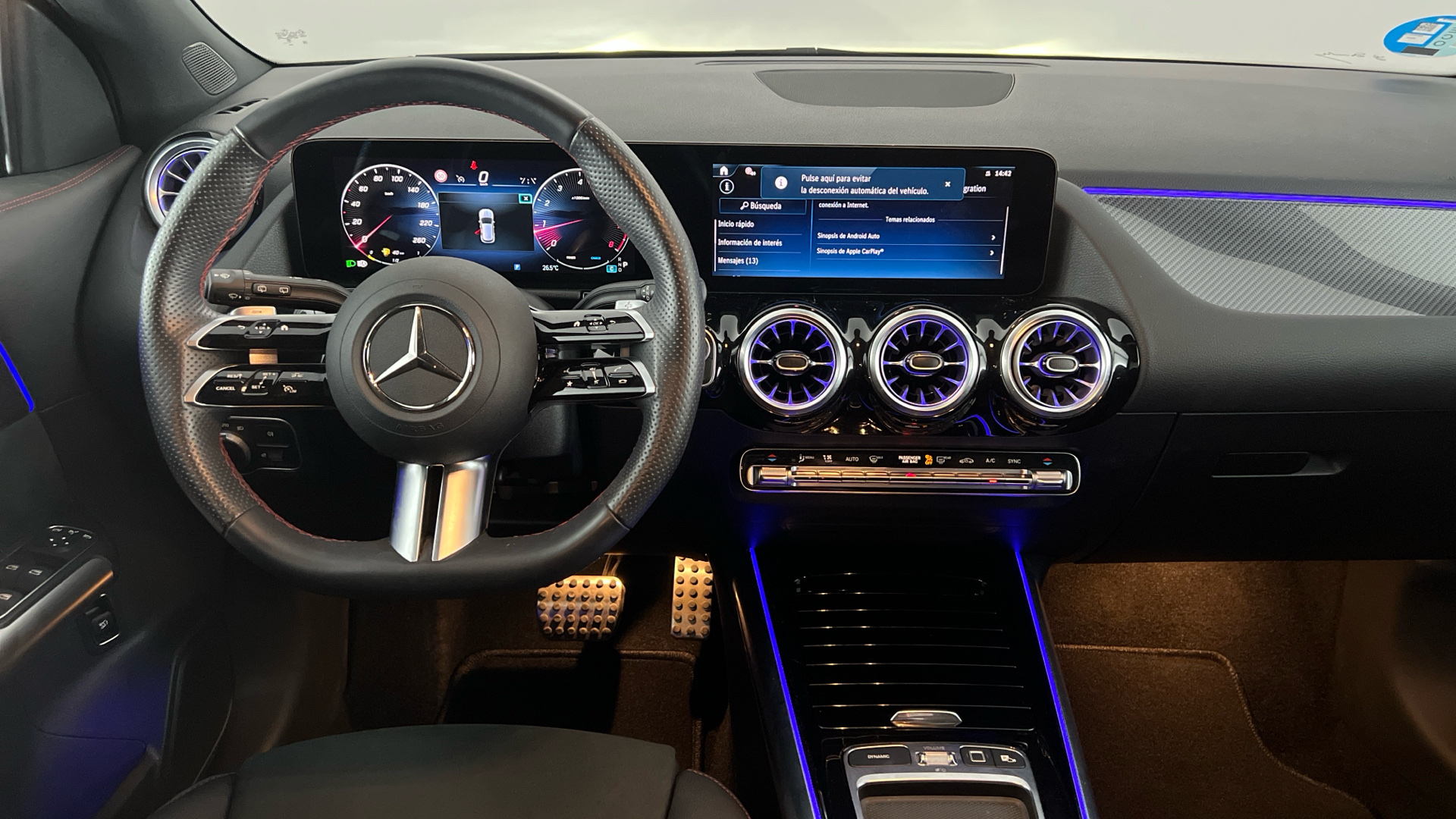 Mercedes-Benz GLA - 10