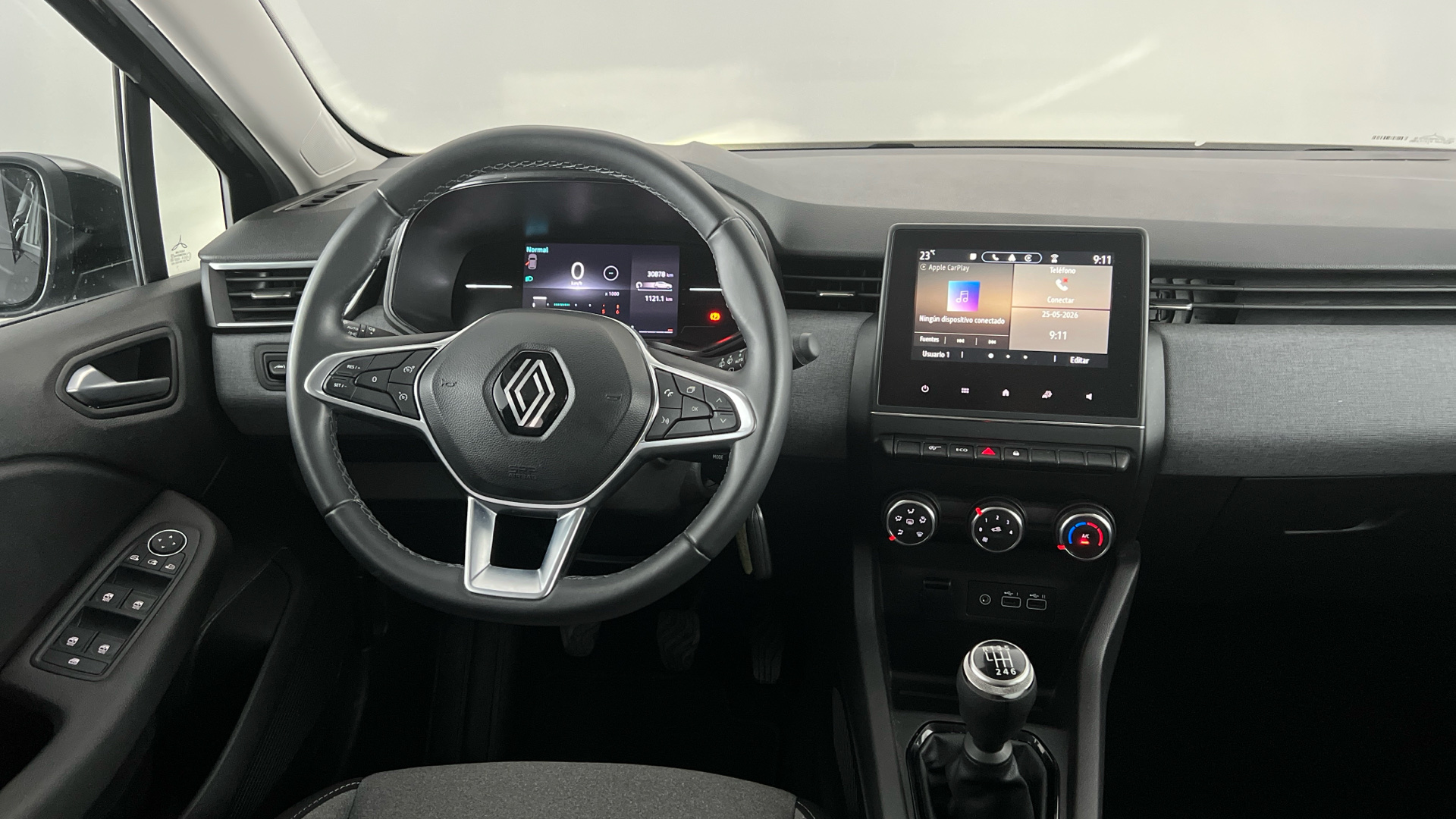 Renault Clio - 10